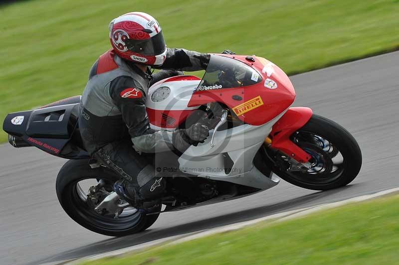 Motorcycle action photographs;anglesey circuit;anglesey trackday photographs;event digital images;eventdigitalimages;no limits trackday;oulton park circuit cheshire;peter wileman photography;trackday;trackday digital images;trackday photos;ty croes circuit wales