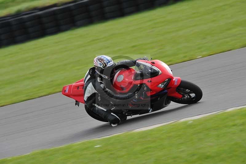 Motorcycle action photographs;anglesey circuit;anglesey trackday photographs;event digital images;eventdigitalimages;no limits trackday;oulton park circuit cheshire;peter wileman photography;trackday;trackday digital images;trackday photos;ty croes circuit wales