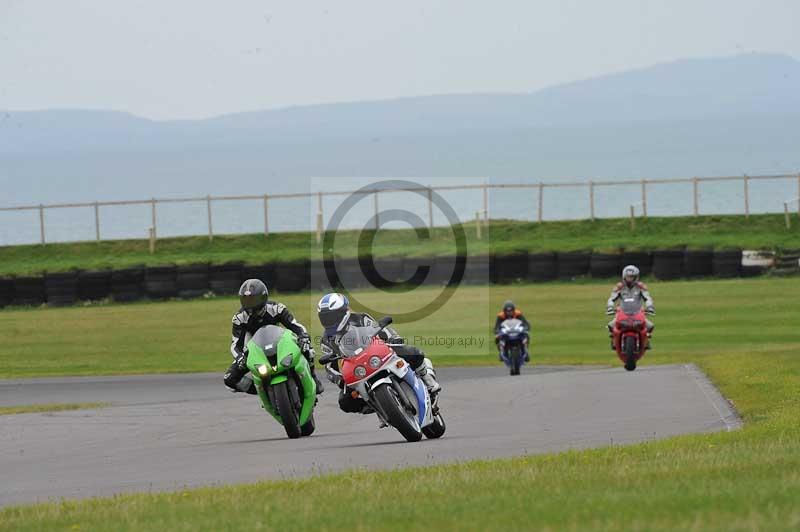Motorcycle action photographs;anglesey circuit;anglesey trackday photographs;event digital images;eventdigitalimages;no limits trackday;oulton park circuit cheshire;peter wileman photography;trackday;trackday digital images;trackday photos;ty croes circuit wales