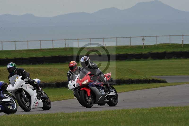 Motorcycle action photographs;anglesey circuit;anglesey trackday photographs;event digital images;eventdigitalimages;no limits trackday;oulton park circuit cheshire;peter wileman photography;trackday;trackday digital images;trackday photos;ty croes circuit wales