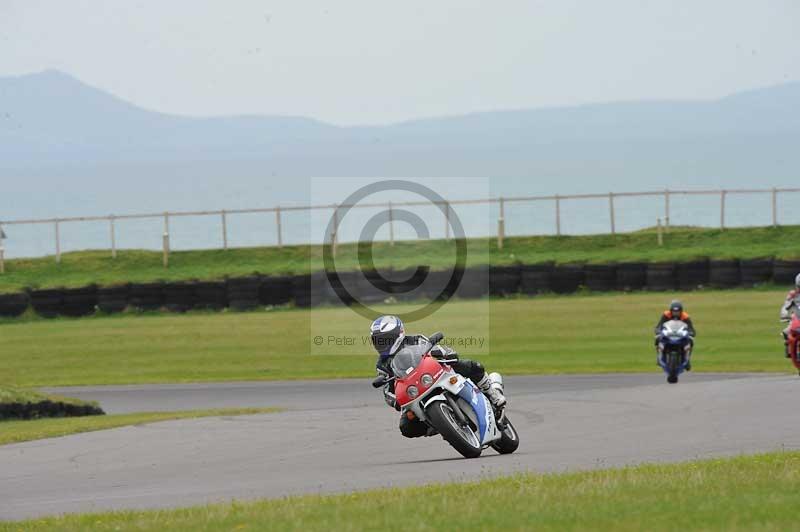 Motorcycle action photographs;anglesey circuit;anglesey trackday photographs;event digital images;eventdigitalimages;no limits trackday;oulton park circuit cheshire;peter wileman photography;trackday;trackday digital images;trackday photos;ty croes circuit wales