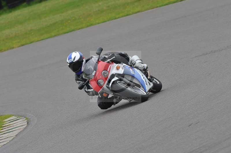 Motorcycle action photographs;anglesey circuit;anglesey trackday photographs;event digital images;eventdigitalimages;no limits trackday;oulton park circuit cheshire;peter wileman photography;trackday;trackday digital images;trackday photos;ty croes circuit wales