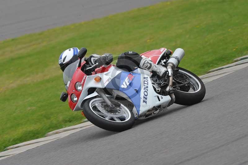 Motorcycle action photographs;anglesey circuit;anglesey trackday photographs;event digital images;eventdigitalimages;no limits trackday;oulton park circuit cheshire;peter wileman photography;trackday;trackday digital images;trackday photos;ty croes circuit wales