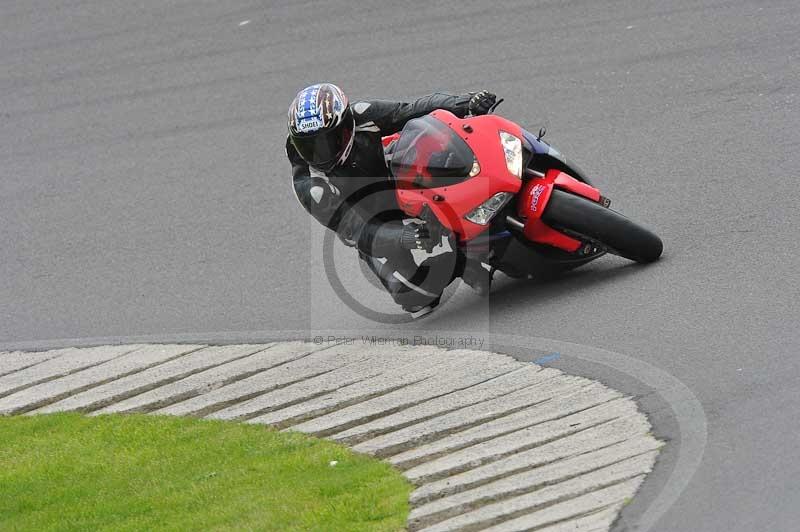 Motorcycle action photographs;anglesey circuit;anglesey trackday photographs;event digital images;eventdigitalimages;no limits trackday;oulton park circuit cheshire;peter wileman photography;trackday;trackday digital images;trackday photos;ty croes circuit wales