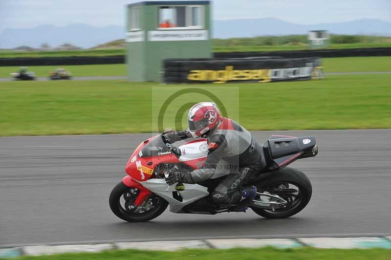 Motorcycle action photographs;anglesey circuit;anglesey trackday photographs;event digital images;eventdigitalimages;no limits trackday;oulton park circuit cheshire;peter wileman photography;trackday;trackday digital images;trackday photos;ty croes circuit wales