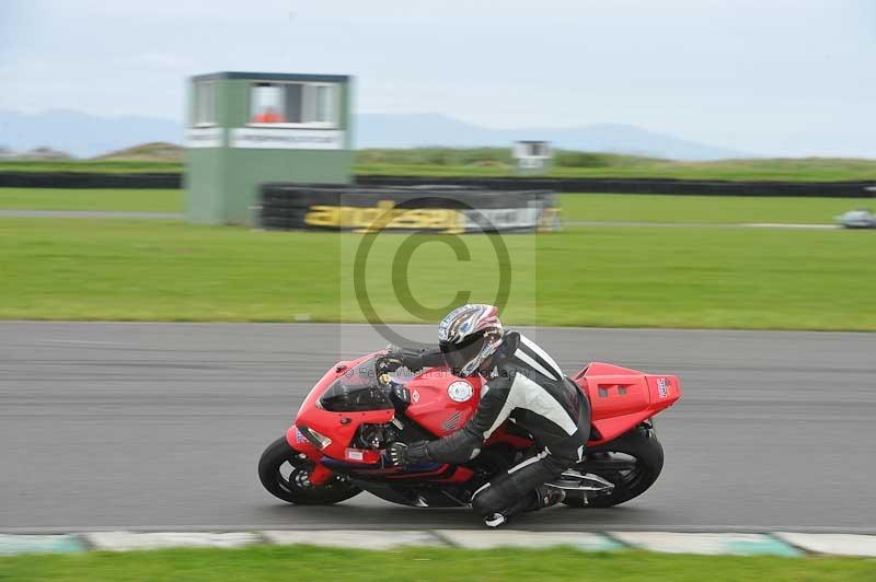 Motorcycle action photographs;anglesey circuit;anglesey trackday photographs;event digital images;eventdigitalimages;no limits trackday;oulton park circuit cheshire;peter wileman photography;trackday;trackday digital images;trackday photos;ty croes circuit wales
