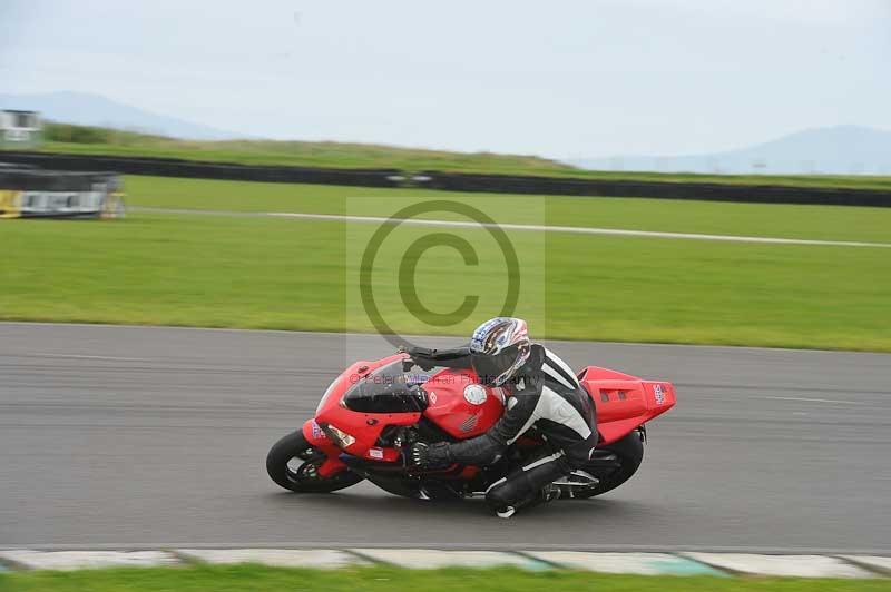 Motorcycle action photographs;anglesey circuit;anglesey trackday photographs;event digital images;eventdigitalimages;no limits trackday;oulton park circuit cheshire;peter wileman photography;trackday;trackday digital images;trackday photos;ty croes circuit wales