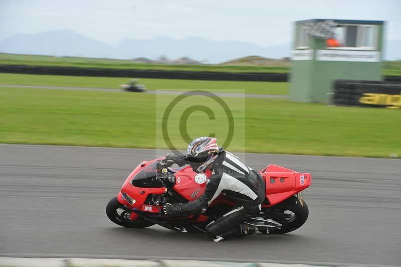 Motorcycle action photographs;anglesey circuit;anglesey trackday photographs;event digital images;eventdigitalimages;no limits trackday;oulton park circuit cheshire;peter wileman photography;trackday;trackday digital images;trackday photos;ty croes circuit wales