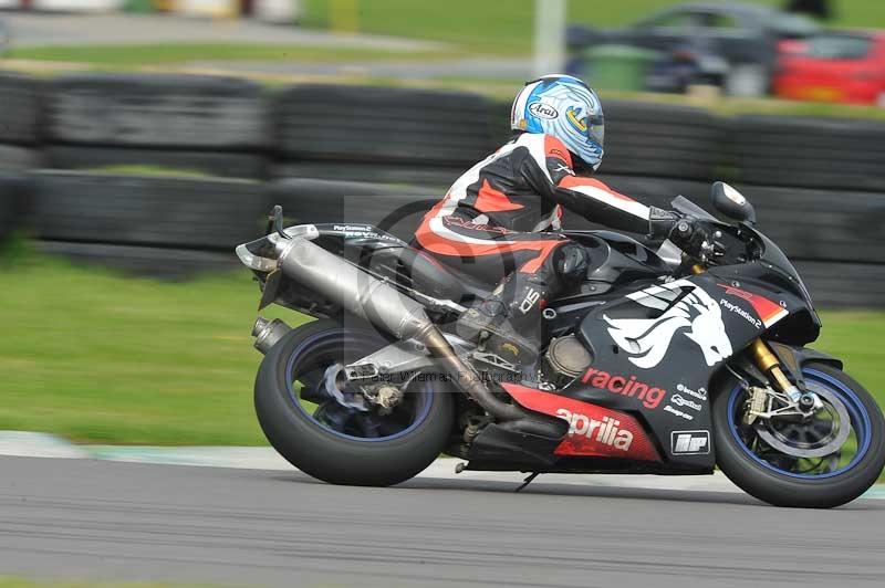 Motorcycle action photographs;anglesey circuit;anglesey trackday photographs;event digital images;eventdigitalimages;no limits trackday;oulton park circuit cheshire;peter wileman photography;trackday;trackday digital images;trackday photos;ty croes circuit wales