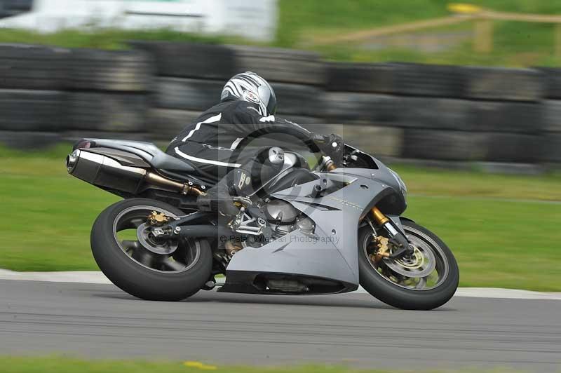 Motorcycle action photographs;anglesey circuit;anglesey trackday photographs;event digital images;eventdigitalimages;no limits trackday;oulton park circuit cheshire;peter wileman photography;trackday;trackday digital images;trackday photos;ty croes circuit wales