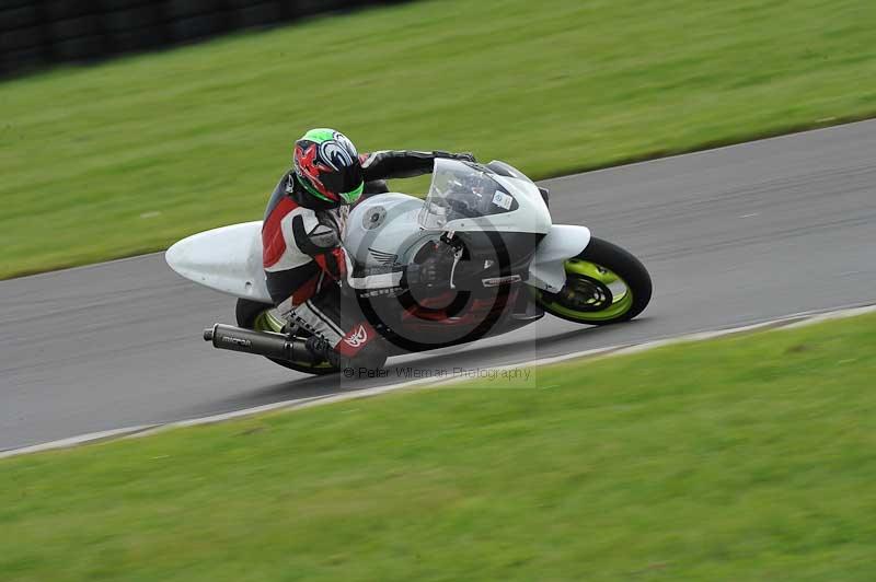 Motorcycle action photographs;anglesey circuit;anglesey trackday photographs;event digital images;eventdigitalimages;no limits trackday;oulton park circuit cheshire;peter wileman photography;trackday;trackday digital images;trackday photos;ty croes circuit wales