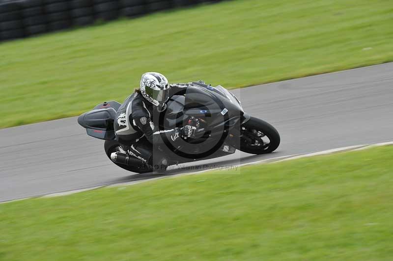 Motorcycle action photographs;anglesey circuit;anglesey trackday photographs;event digital images;eventdigitalimages;no limits trackday;oulton park circuit cheshire;peter wileman photography;trackday;trackday digital images;trackday photos;ty croes circuit wales