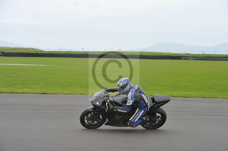 Motorcycle action photographs;anglesey circuit;anglesey trackday photographs;event digital images;eventdigitalimages;no limits trackday;oulton park circuit cheshire;peter wileman photography;trackday;trackday digital images;trackday photos;ty croes circuit wales