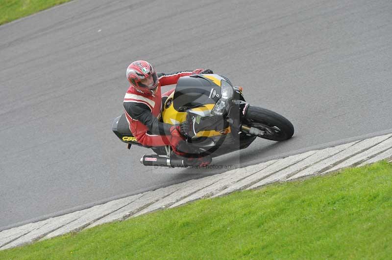 Motorcycle action photographs;anglesey circuit;anglesey trackday photographs;event digital images;eventdigitalimages;no limits trackday;oulton park circuit cheshire;peter wileman photography;trackday;trackday digital images;trackday photos;ty croes circuit wales