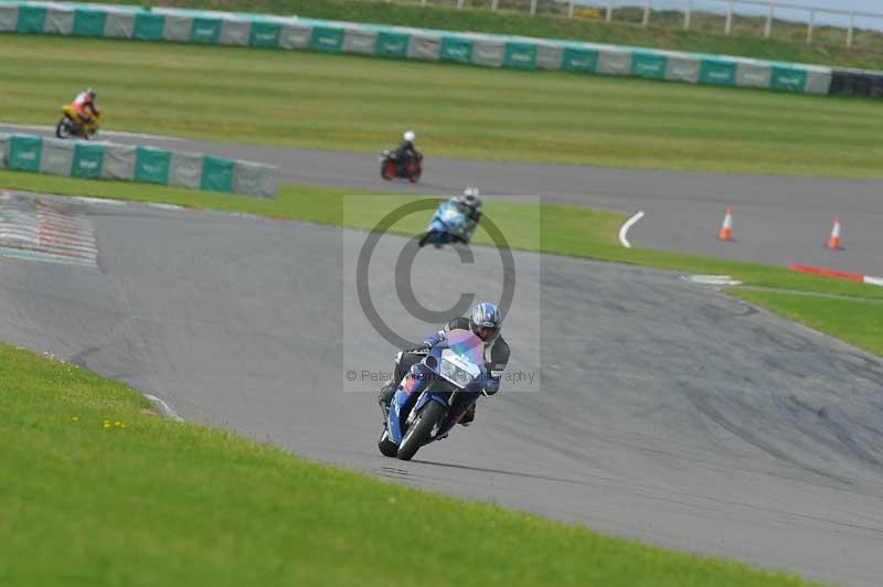 Motorcycle action photographs;anglesey circuit;anglesey trackday photographs;event digital images;eventdigitalimages;no limits trackday;oulton park circuit cheshire;peter wileman photography;trackday;trackday digital images;trackday photos;ty croes circuit wales