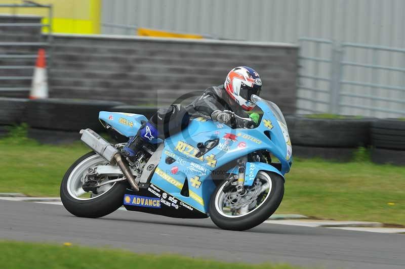 Motorcycle action photographs;anglesey circuit;anglesey trackday photographs;event digital images;eventdigitalimages;no limits trackday;oulton park circuit cheshire;peter wileman photography;trackday;trackday digital images;trackday photos;ty croes circuit wales