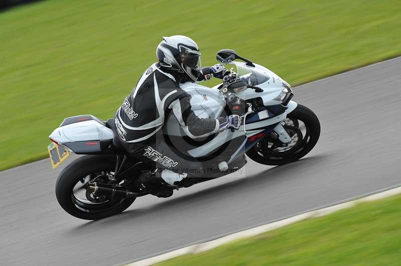 Motorcycle action photographs;anglesey circuit;anglesey trackday photographs;event digital images;eventdigitalimages;no limits trackday;oulton park circuit cheshire;peter wileman photography;trackday;trackday digital images;trackday photos;ty croes circuit wales