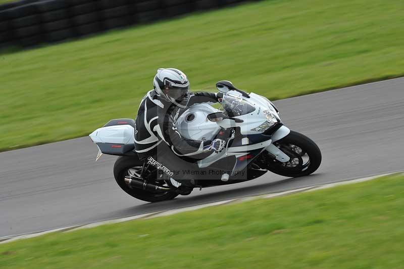 Motorcycle action photographs;anglesey circuit;anglesey trackday photographs;event digital images;eventdigitalimages;no limits trackday;oulton park circuit cheshire;peter wileman photography;trackday;trackday digital images;trackday photos;ty croes circuit wales