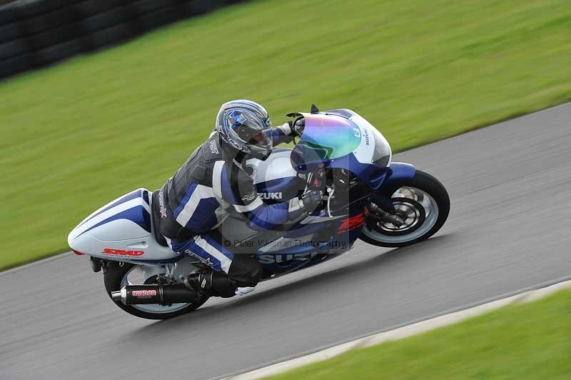 Motorcycle action photographs;anglesey circuit;anglesey trackday photographs;event digital images;eventdigitalimages;no limits trackday;oulton park circuit cheshire;peter wileman photography;trackday;trackday digital images;trackday photos;ty croes circuit wales