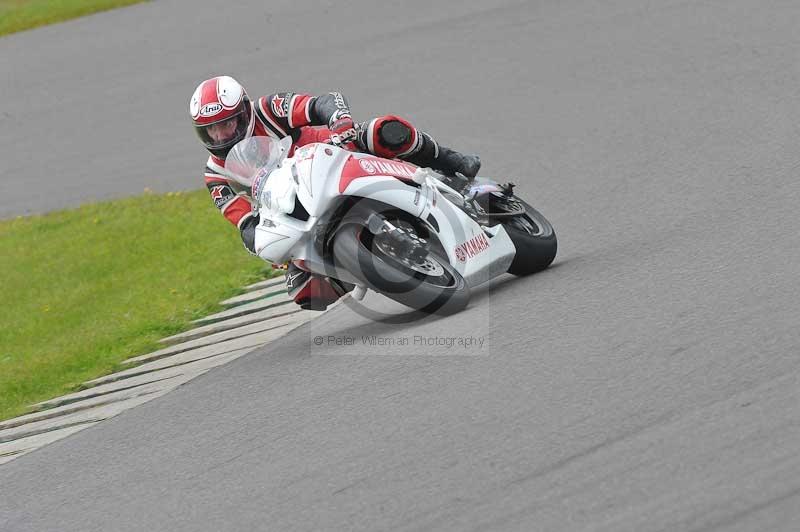 Motorcycle action photographs;anglesey circuit;anglesey trackday photographs;event digital images;eventdigitalimages;no limits trackday;oulton park circuit cheshire;peter wileman photography;trackday;trackday digital images;trackday photos;ty croes circuit wales