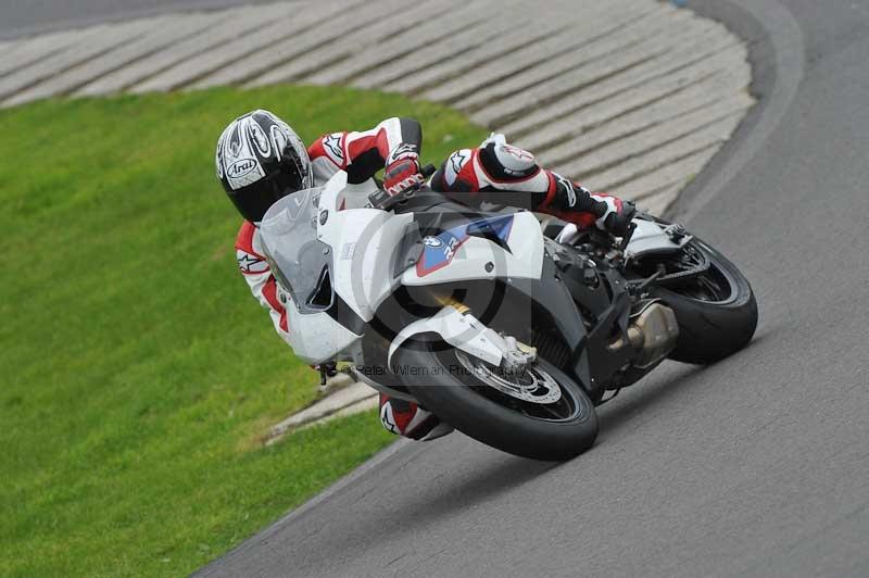 Motorcycle action photographs;anglesey circuit;anglesey trackday photographs;event digital images;eventdigitalimages;no limits trackday;oulton park circuit cheshire;peter wileman photography;trackday;trackday digital images;trackday photos;ty croes circuit wales