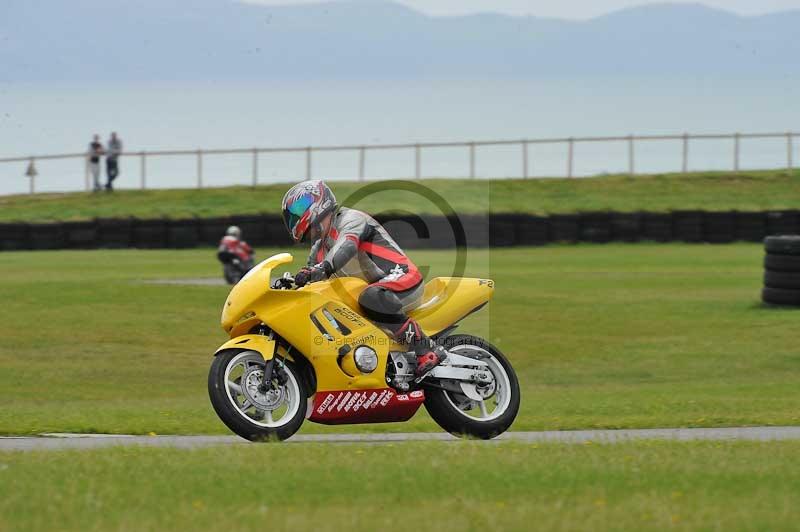Motorcycle action photographs;anglesey circuit;anglesey trackday photographs;event digital images;eventdigitalimages;no limits trackday;oulton park circuit cheshire;peter wileman photography;trackday;trackday digital images;trackday photos;ty croes circuit wales