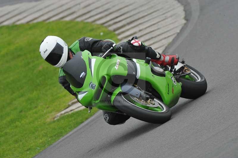 Motorcycle action photographs;anglesey circuit;anglesey trackday photographs;event digital images;eventdigitalimages;no limits trackday;oulton park circuit cheshire;peter wileman photography;trackday;trackday digital images;trackday photos;ty croes circuit wales