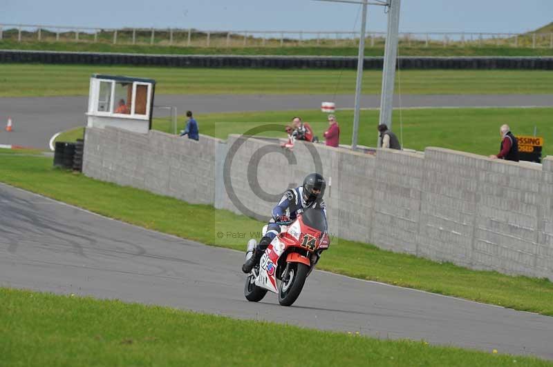 Motorcycle action photographs;anglesey circuit;anglesey trackday photographs;event digital images;eventdigitalimages;no limits trackday;oulton park circuit cheshire;peter wileman photography;trackday;trackday digital images;trackday photos;ty croes circuit wales