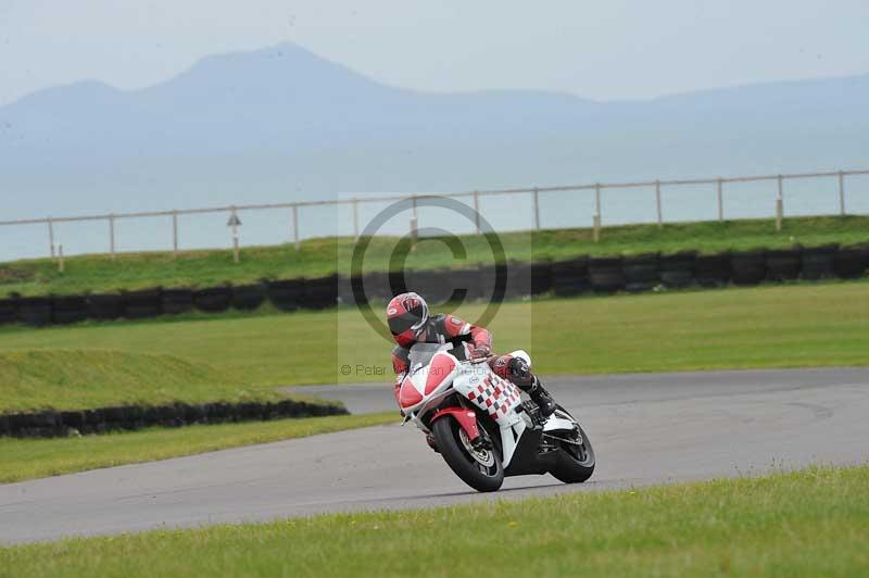 Motorcycle action photographs;anglesey circuit;anglesey trackday photographs;event digital images;eventdigitalimages;no limits trackday;oulton park circuit cheshire;peter wileman photography;trackday;trackday digital images;trackday photos;ty croes circuit wales