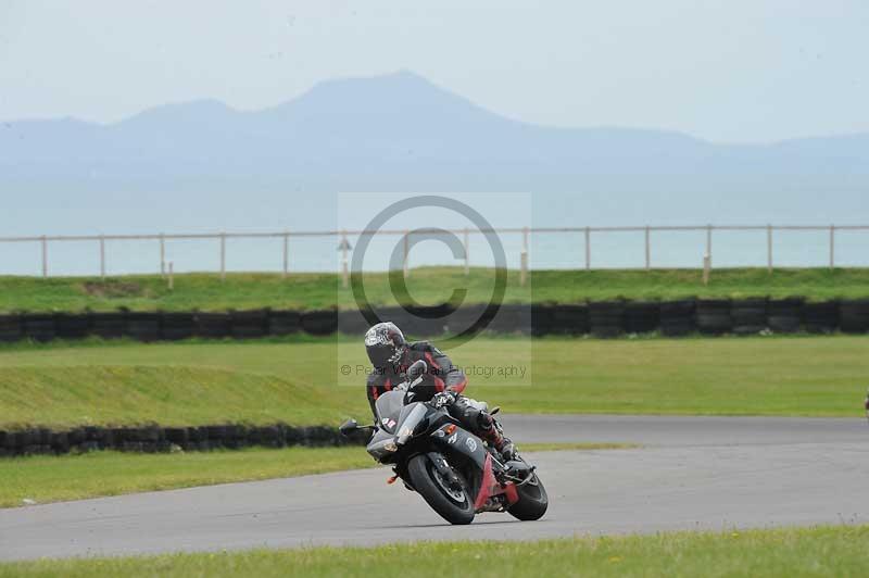 Motorcycle action photographs;anglesey circuit;anglesey trackday photographs;event digital images;eventdigitalimages;no limits trackday;oulton park circuit cheshire;peter wileman photography;trackday;trackday digital images;trackday photos;ty croes circuit wales