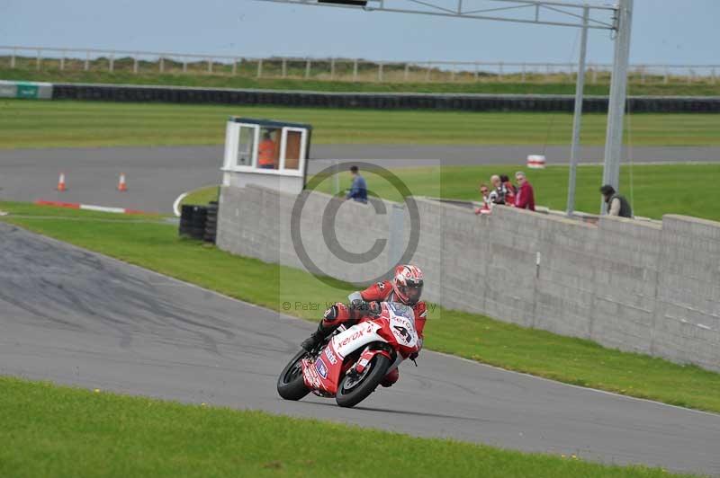 Motorcycle action photographs;anglesey circuit;anglesey trackday photographs;event digital images;eventdigitalimages;no limits trackday;oulton park circuit cheshire;peter wileman photography;trackday;trackday digital images;trackday photos;ty croes circuit wales