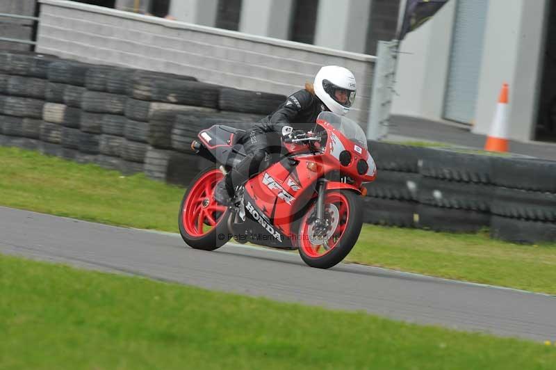 Motorcycle action photographs;anglesey circuit;anglesey trackday photographs;event digital images;eventdigitalimages;no limits trackday;oulton park circuit cheshire;peter wileman photography;trackday;trackday digital images;trackday photos;ty croes circuit wales