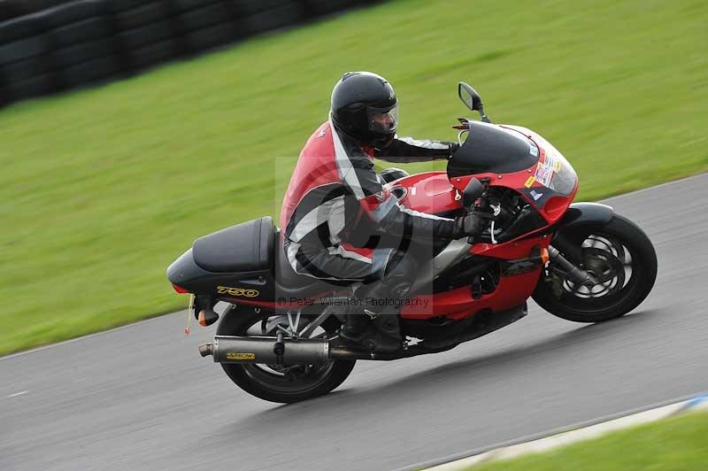 Motorcycle action photographs;anglesey circuit;anglesey trackday photographs;event digital images;eventdigitalimages;no limits trackday;oulton park circuit cheshire;peter wileman photography;trackday;trackday digital images;trackday photos;ty croes circuit wales