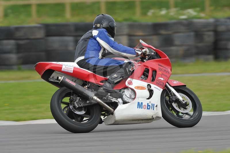 Motorcycle action photographs;anglesey circuit;anglesey trackday photographs;event digital images;eventdigitalimages;no limits trackday;oulton park circuit cheshire;peter wileman photography;trackday;trackday digital images;trackday photos;ty croes circuit wales