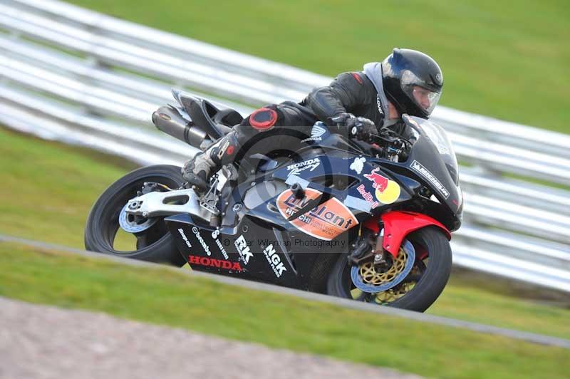 anglesey;brands hatch;cadwell park;croft;donington park;enduro digital images;event digital images;eventdigitalimages;mallory;no limits;no limits trackdays;oulton no limits trackday;oulton park;oulton park cheshire;oulton trackday photographs;peter wileman photography;racing digital images;silverstone;snetterton;trackday digital images;trackday photos;vmcc banbury run;welsh 2 day enduro