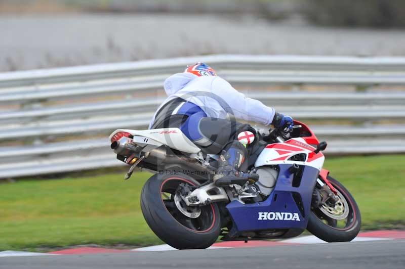 anglesey;brands hatch;cadwell park;croft;donington park;enduro digital images;event digital images;eventdigitalimages;mallory;no limits;no limits trackdays;oulton no limits trackday;oulton park;oulton park cheshire;oulton trackday photographs;peter wileman photography;racing digital images;silverstone;snetterton;trackday digital images;trackday photos;vmcc banbury run;welsh 2 day enduro