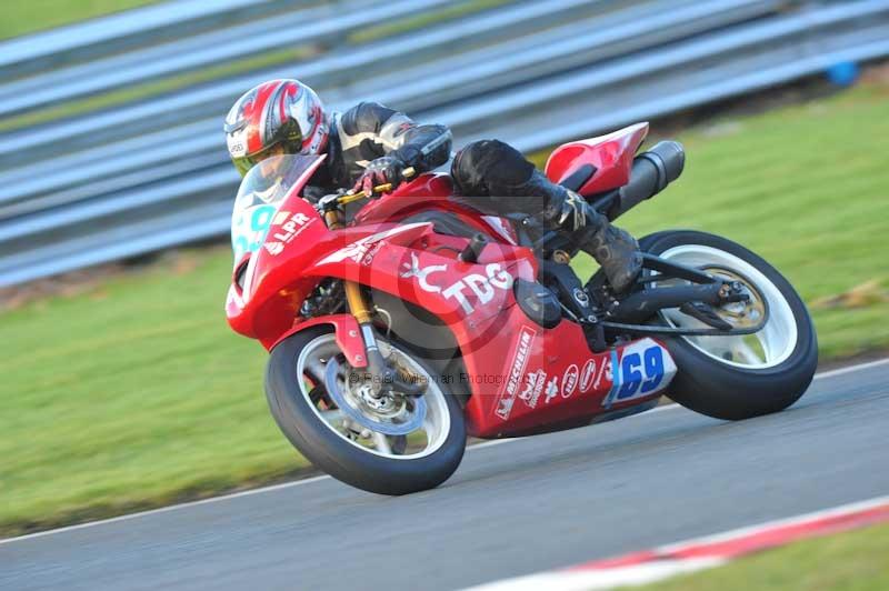 anglesey;brands hatch;cadwell park;croft;donington park;enduro digital images;event digital images;eventdigitalimages;mallory;no limits;no limits trackdays;oulton no limits trackday;oulton park;oulton park cheshire;oulton trackday photographs;peter wileman photography;racing digital images;silverstone;snetterton;trackday digital images;trackday photos;vmcc banbury run;welsh 2 day enduro