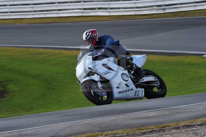 enduro digital images;event digital images;eventdigitalimages;no limits trackdays;oulton no limits trackday;oulton park cheshire;oulton trackday photographs;peter wileman photography;racing digital images;trackday digital images;trackday photos