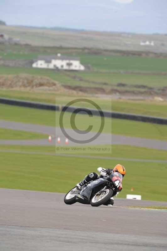 anglesey no limits trackday;anglesey photographs;anglesey trackday photographs;enduro digital images;event digital images;eventdigitalimages;no limits trackdays;peter wileman photography;racing digital images;trac mon;trackday digital images;trackday photos;ty croes