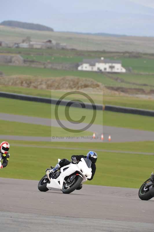 anglesey no limits trackday;anglesey photographs;anglesey trackday photographs;enduro digital images;event digital images;eventdigitalimages;no limits trackdays;peter wileman photography;racing digital images;trac mon;trackday digital images;trackday photos;ty croes
