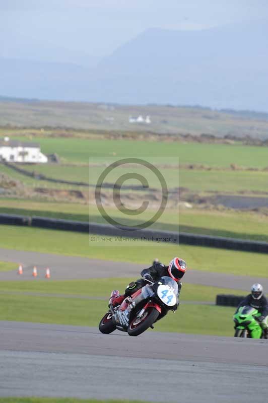 anglesey no limits trackday;anglesey photographs;anglesey trackday photographs;enduro digital images;event digital images;eventdigitalimages;no limits trackdays;peter wileman photography;racing digital images;trac mon;trackday digital images;trackday photos;ty croes