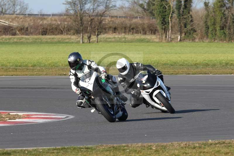 Motorcycle action photographs;Trackday digital images;event digital images;eventdigitalimages;no limits trackday;peter wileman photography;snetterton;snetterton circuit norfolk;snetterton photographs;trackday;trackday photos