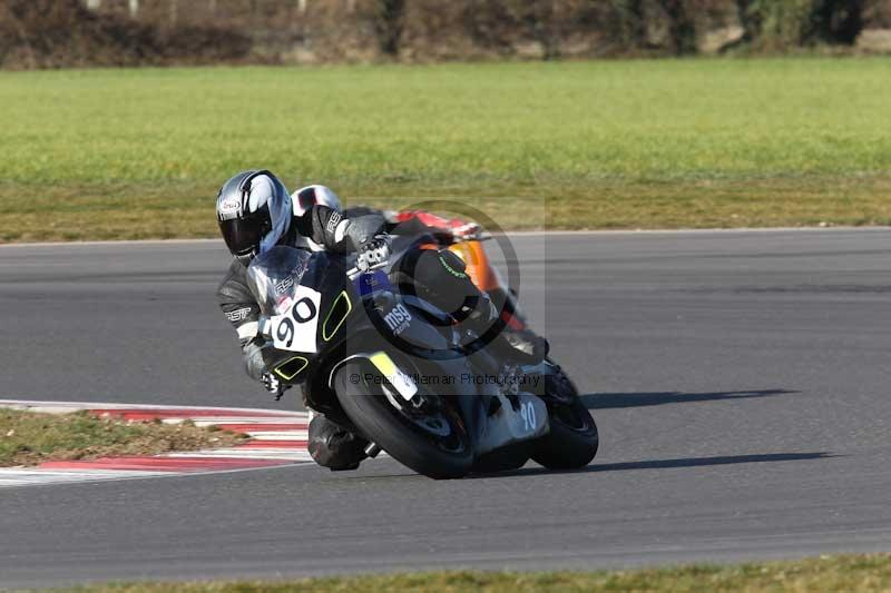 Motorcycle action photographs;Trackday digital images;event digital images;eventdigitalimages;no limits trackday;peter wileman photography;snetterton;snetterton circuit norfolk;snetterton photographs;trackday;trackday photos