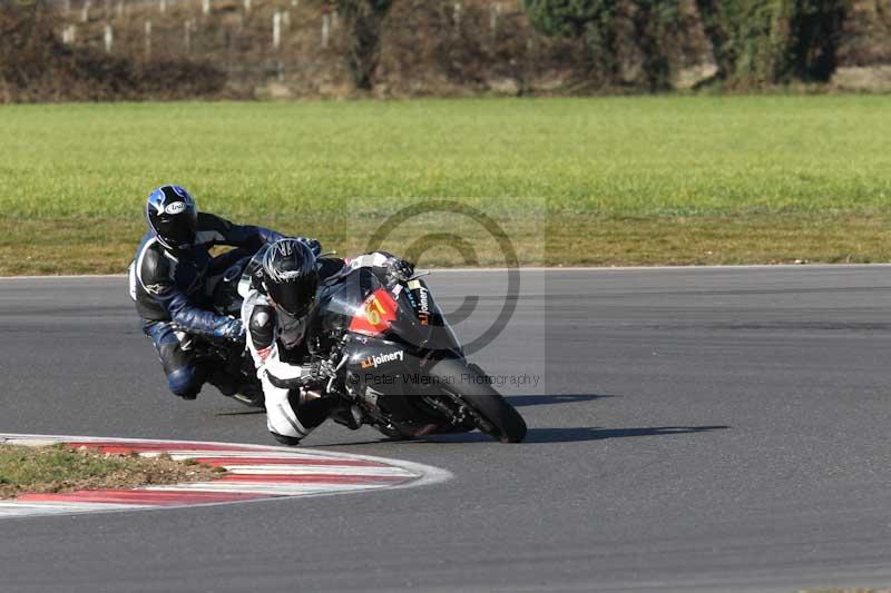 Motorcycle action photographs;Trackday digital images;event digital images;eventdigitalimages;no limits trackday;peter wileman photography;snetterton;snetterton circuit norfolk;snetterton photographs;trackday;trackday photos