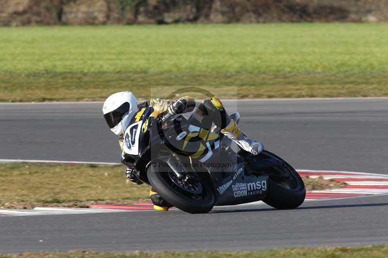 Motorcycle action photographs;Trackday digital images;event digital images;eventdigitalimages;no limits trackday;peter wileman photography;snetterton;snetterton circuit norfolk;snetterton photographs;trackday;trackday photos
