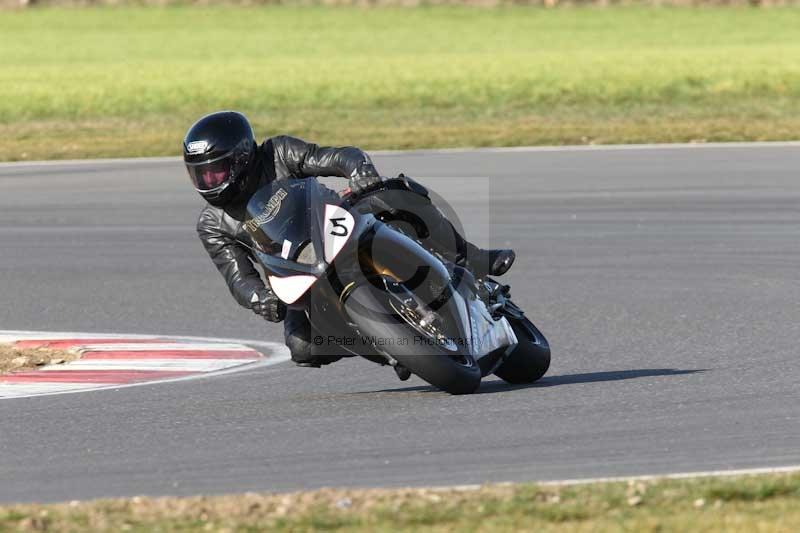Motorcycle action photographs;Trackday digital images;event digital images;eventdigitalimages;no limits trackday;peter wileman photography;snetterton;snetterton circuit norfolk;snetterton photographs;trackday;trackday photos
