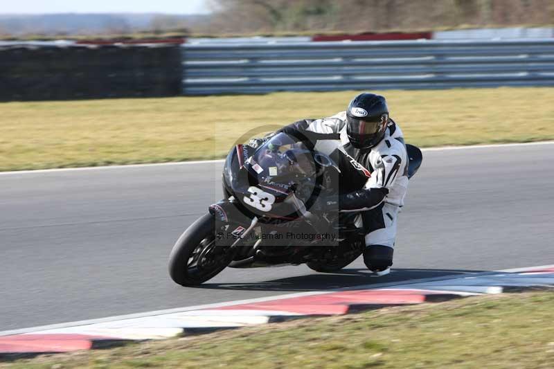 Motorcycle action photographs;Trackday digital images;event digital images;eventdigitalimages;no limits trackday;peter wileman photography;snetterton;snetterton circuit norfolk;snetterton photographs;trackday;trackday photos