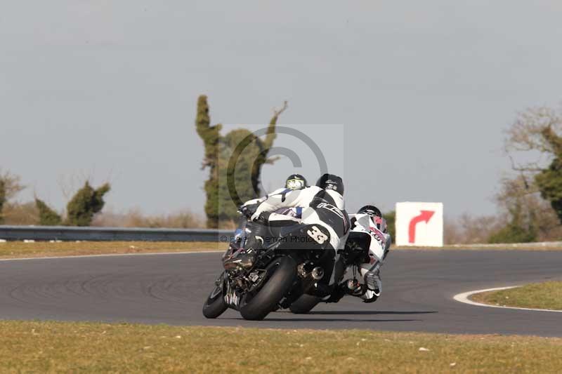 Motorcycle action photographs;Trackday digital images;event digital images;eventdigitalimages;no limits trackday;peter wileman photography;snetterton;snetterton circuit norfolk;snetterton photographs;trackday;trackday photos