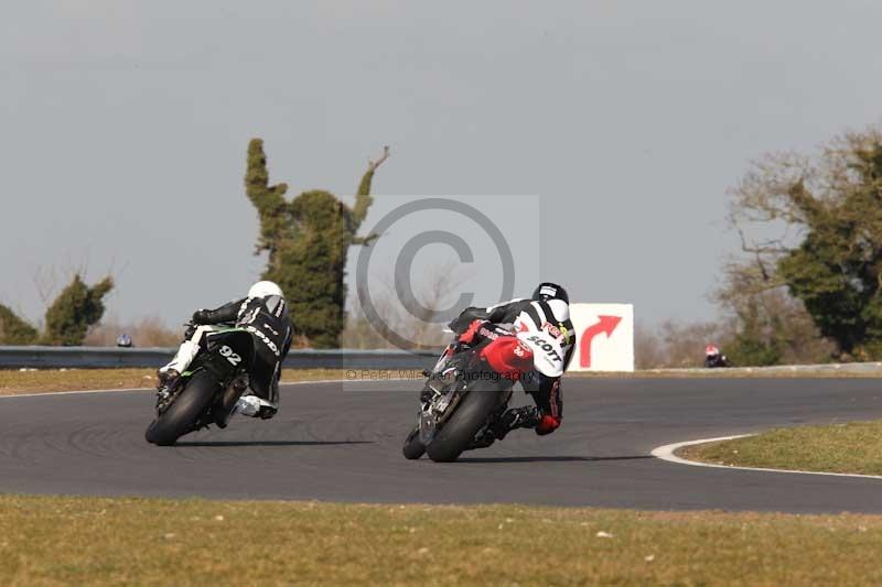 Motorcycle action photographs;Trackday digital images;event digital images;eventdigitalimages;no limits trackday;peter wileman photography;snetterton;snetterton circuit norfolk;snetterton photographs;trackday;trackday photos