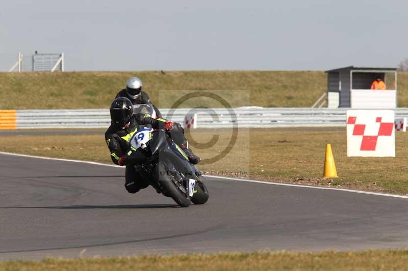 Motorcycle action photographs;Trackday digital images;event digital images;eventdigitalimages;no limits trackday;peter wileman photography;snetterton;snetterton circuit norfolk;snetterton photographs;trackday;trackday photos
